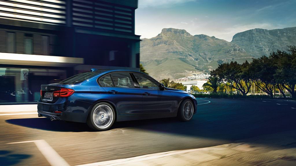 download BMW 330i workshop manual