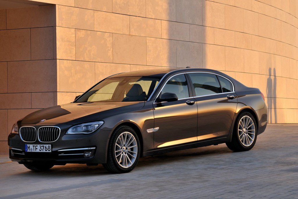 download BMW 750iL able workshop manual