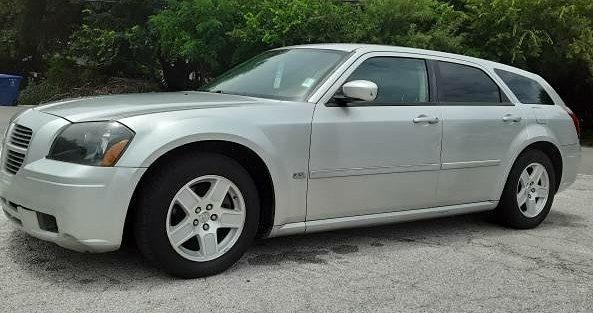 download Dodge Magnum able workshop manual