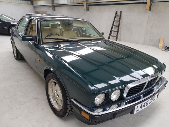 download JAGUAR XJ6 XJ40 workshop manual