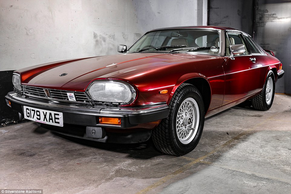 download Jaguar XJS workshop manual