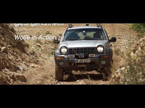 download Jeep Liberty Cherokee KJ workshop manual