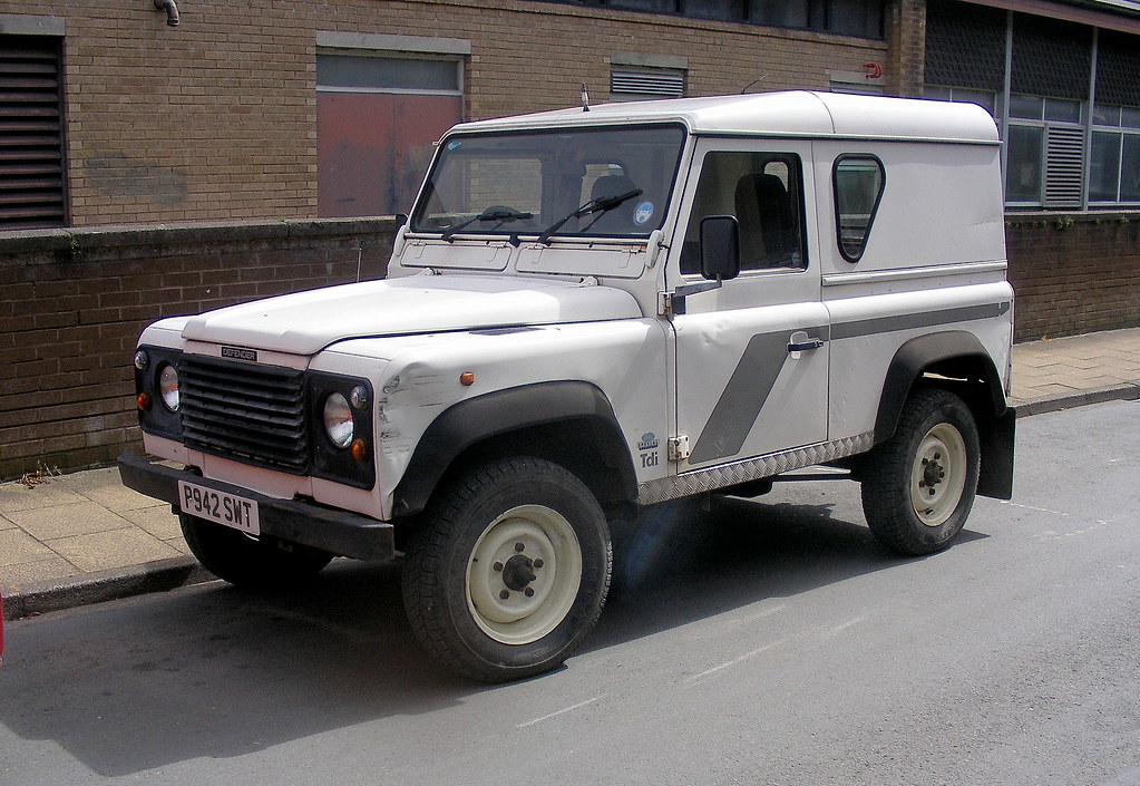 download Land Rover DEFENDER 90 workshop manual