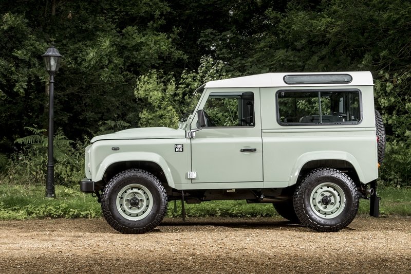 download Land Rover DEFENDER 90 workshop manual