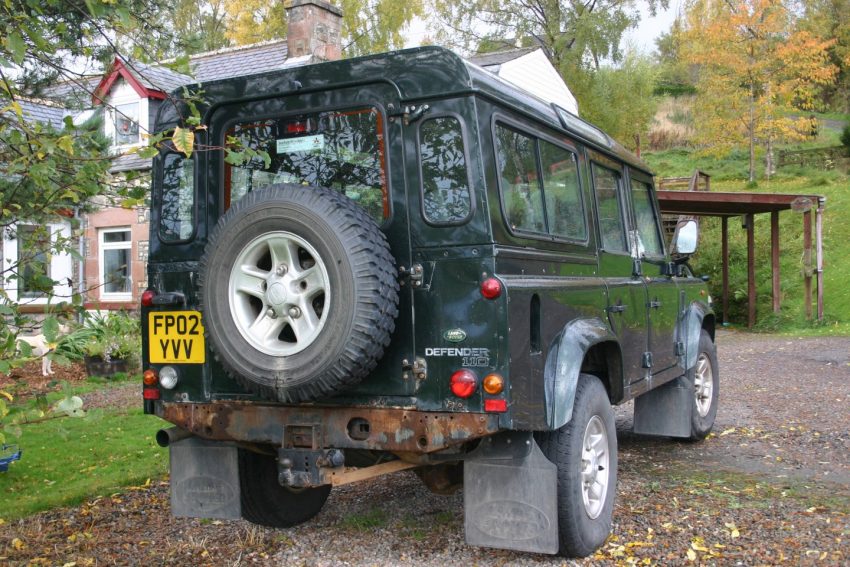 download Land Rover Defender 300 Tdi workshop manual