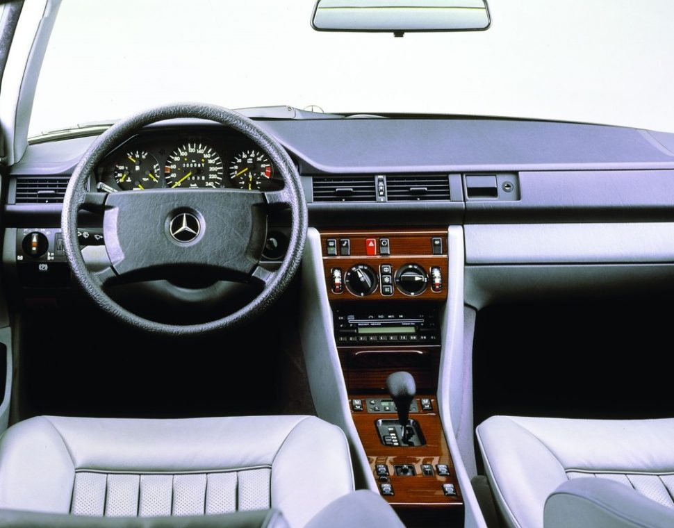 download Mercedes 300CE 89 workshop manual