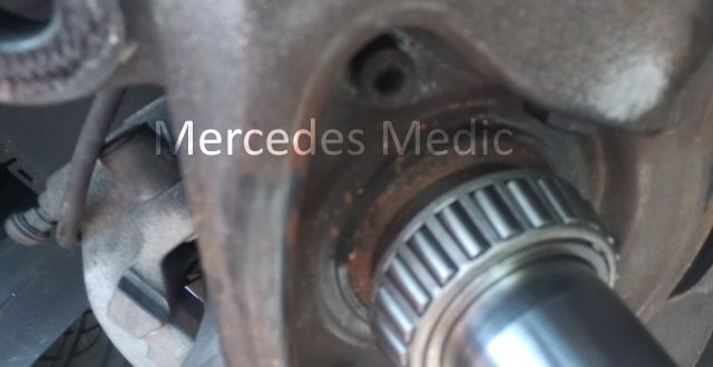 download Mercedes Benz C Class C63 workshop manual