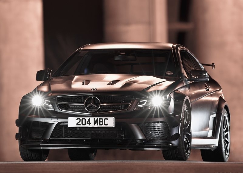 download Mercedes Benz C63 AMG workshop manual