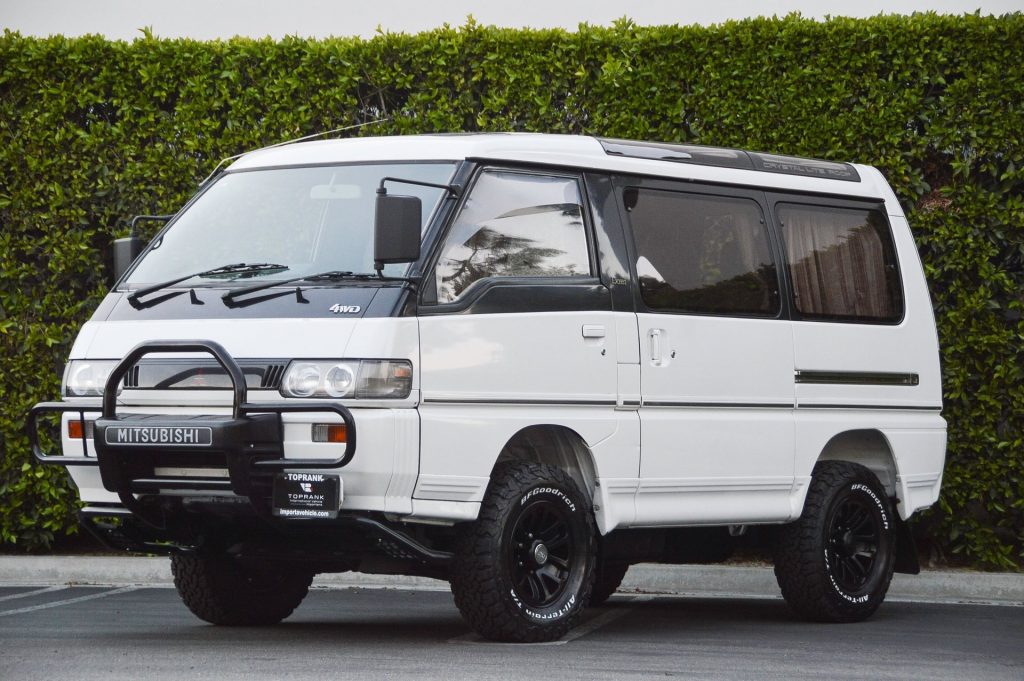 download Mitsubishi Delica L400    with 95 99 workshop manual