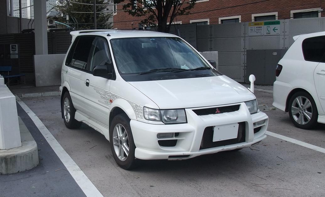download Mitsubishi Space Runner able workshop manual