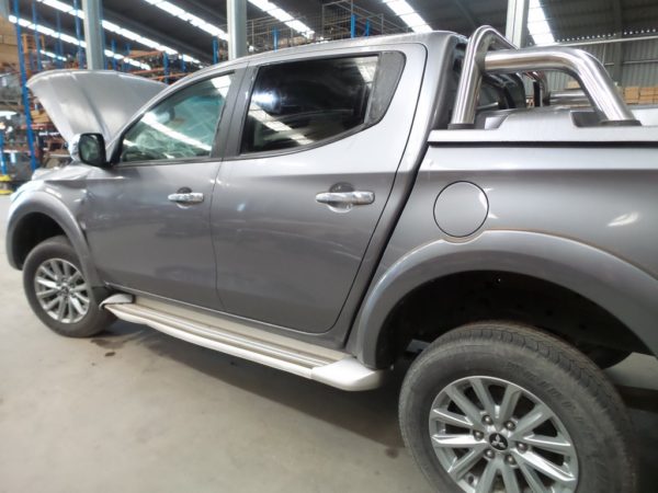 download Mitsubishi Triton workshop manual