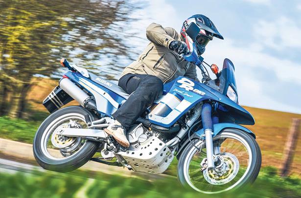 download SUZUKI DR750S DR800S Motorcycle  able workshop manual