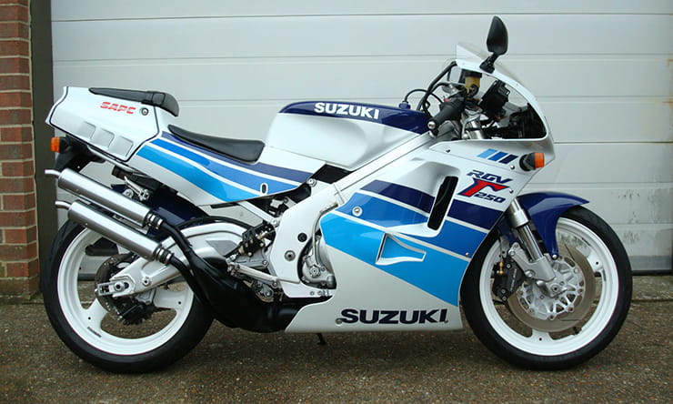 download SUZUKI RGV250 Motorcycle able workshop manual