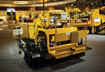 download VOLVO P7820C ABG TRACKED PAVER able workshop manual