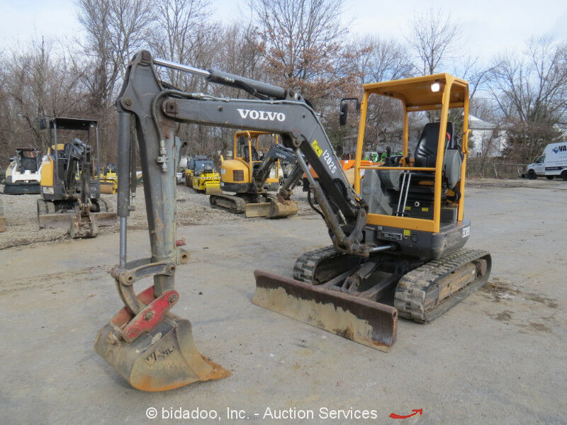 download Volvo ECR28 Compact Excavator able workshop manual