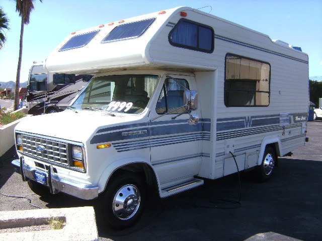 download WINNEBAGO MINNIE 300 workshop manual